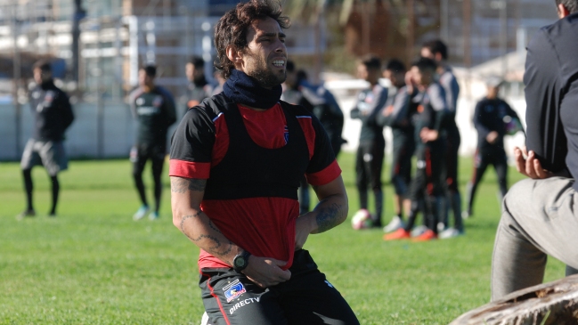 Jorge Valdivia jugó en goleada de Colo Colo a Unión Compañías en amistoso de pretemporada