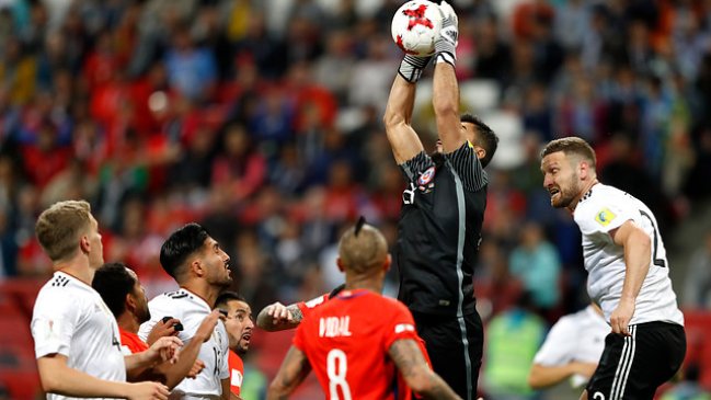 Marisela Santibáñez criticó a Johnny Herrera por actitud en la selección