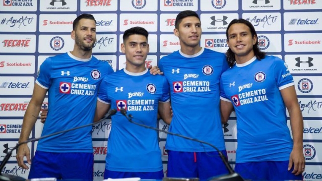 Cruz Azul presentó a Felipe Mora y otros tres refuerzos