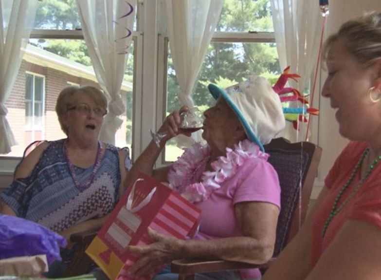 Mujer que llegó a 100 años entregó el secreto de su longevidad