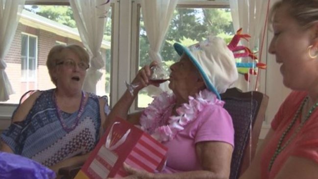 Mujer que llegó a 100 años entregó el secreto de su longevidad