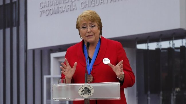 Presidenta Bachelet denunció usurpación de nombre ante la Fiscalía