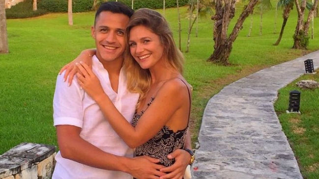 Columna de Aldo Schiappacasse: Los romances más célebres de los deportistas chilenos