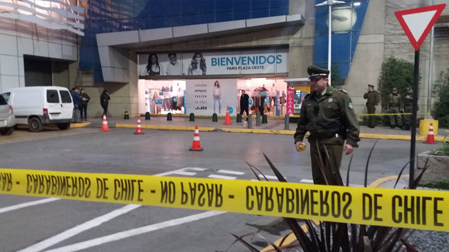 Carabinero de civil frustró atraco en el Mall Plaza Oeste