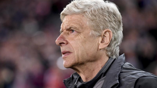 Arsene Wenger intercambió mensajes de texto con Alexis: Se queda en Arsenal