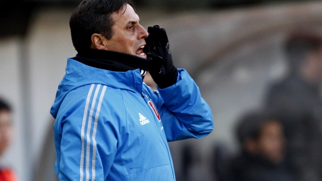 Hoyos sobre el fichaje de Pinilla: Viene un jugador que enriquece al plantel