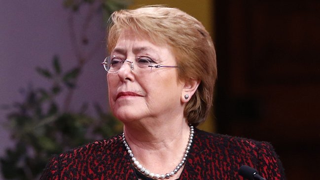 Bachelet sobreseyó a director del Serviu en sumario por acoso sexual