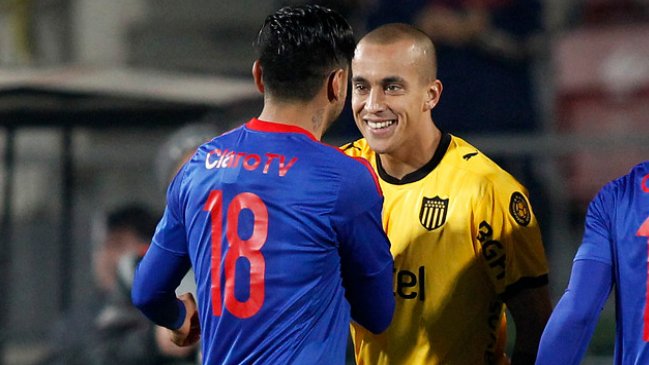 Dirigencia de la U busca club a Guzmán Pereira tras fin de préstamo en Peñarol