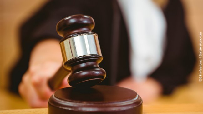 Expulsan de España a hombre que ingresó a una casa y acosó a una mujer