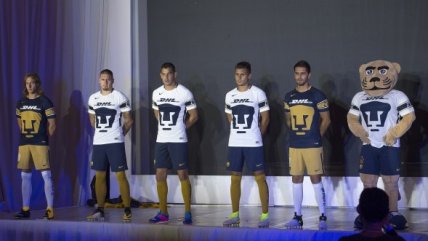 Nicolás Castillo fue parte de la presentación del plantel de Pumas