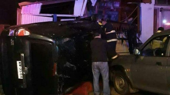 Vehículo se incrustó en una casa dejando a su única moradora fallecida