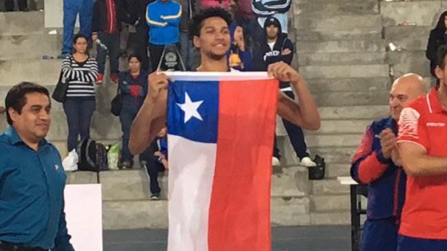 Maxwell Lorca fue elegido como el mejor jugador del Sudamericano sub 17 de baloncesto