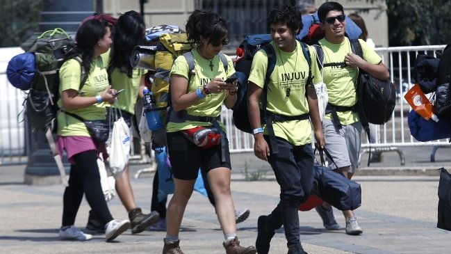 Casi un millón de chilenos de 31 años o más vive en la casa de sus padres