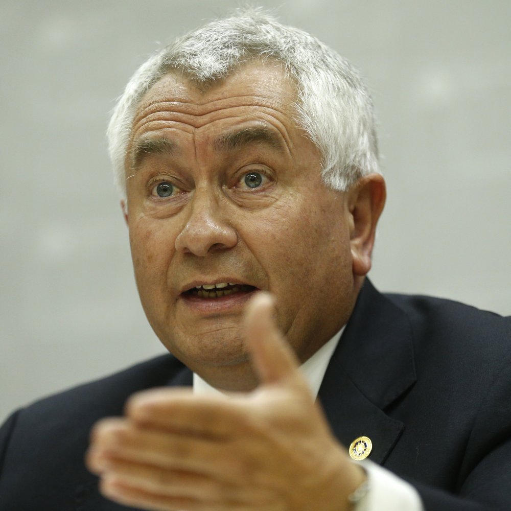 Ex presidente del Colegio Médico se sumó al comando de Piñera