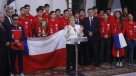 Bachelet recibió a Cristián Valenzuela, a las hermanas Abraham y a la selección sub 17 de baloncesto