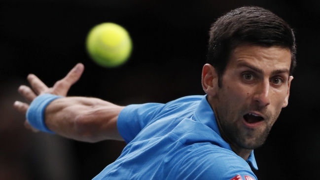 Novak Djokovic puso fin a su temporada por una lesión en el codo derecho