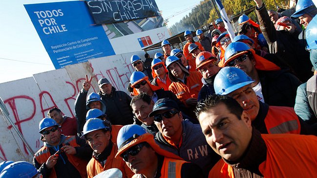 Trabajadores se tomaron obras de Cárcel El Manzano por despidos