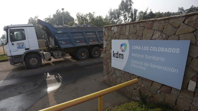Intendente afirma que el relleno sanitario de KDM en Tiltil seguirá funcionando