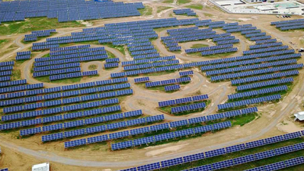   Planta solar con forma de panda se une a red eléctrica en China 