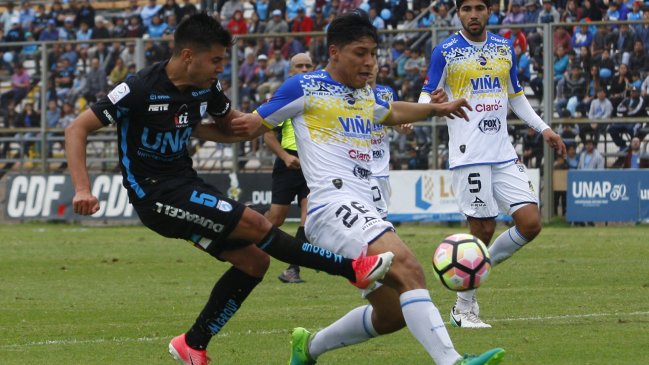 Everton golpeó como visita a Deportes Iquique en la primera fecha del Torneo de Transición