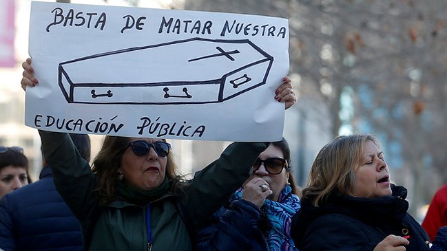 Profesores de siete comunas tienen problemas como los de San Fernando