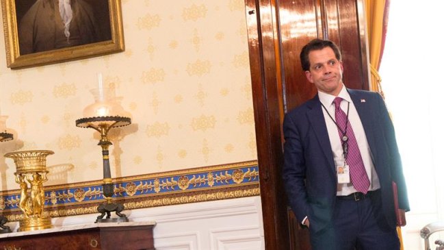 Trump destituyó al director de comunicación de Casa Blanca: duró 10 días en el cargo