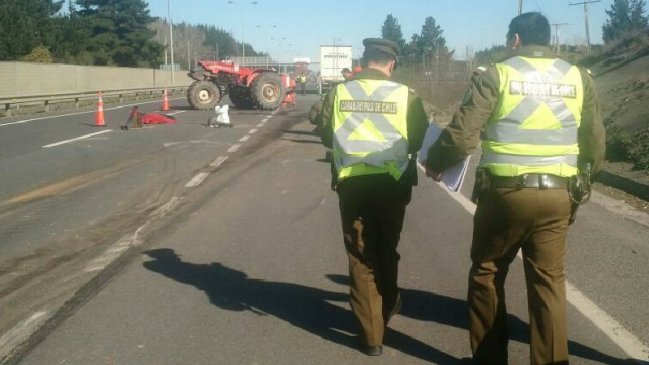 Conductor de tractor murió en choque por alcance en la Ruta 5 Sur