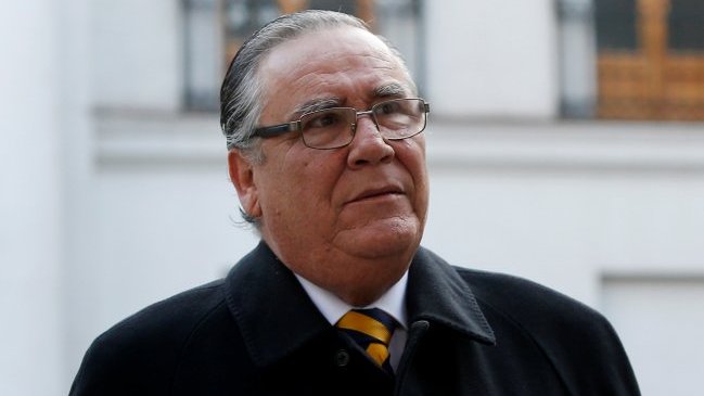 Ministro de Justicia firmó decreto que crea nuevos notarios