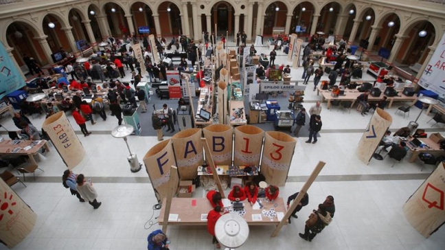 Chile inaugura mayor encuentro de laboratorios fabricación digital del mundo