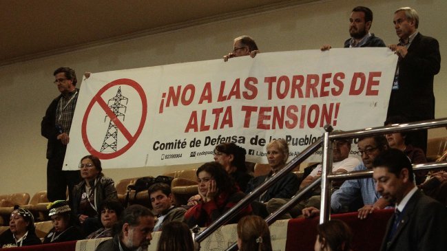 Empresa eléctrica suspendió trabajos en Limache por falta de permiso municipal