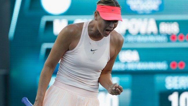 Maria Sharapova reapareció en el circuito con una victoria en Stanford