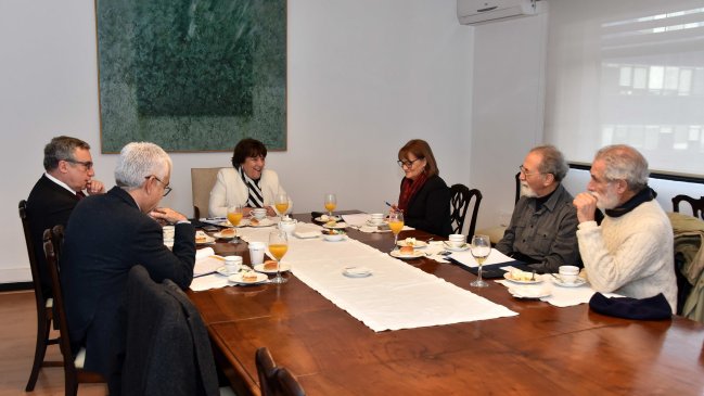 Constituyen jurados para los Premios Nacionales 2017