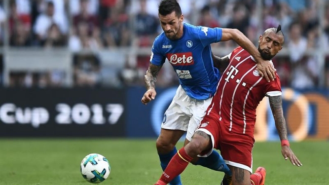 Bayern Munich de Arturo Vidal quedó último en su Audi Cup tras perder con Napoli