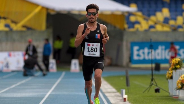 Federación Atlética acusó que Víctor Aravena rechazó públicamente su apoyo