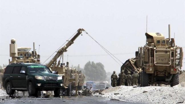 Un miembro de la OTAN muerto y 18 heridos en un ataque suicida en Afganistán