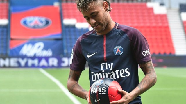 FIFPro solicitó que se investigue el traspaso de Neymar a PSG