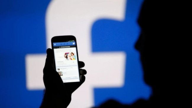 Mujer chilena deberá borrar ofensas que publicó en Facebook