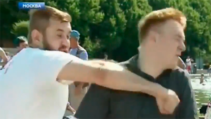 Reportero fue golpeado por un hombre ebrio en plena transmisión en vivo