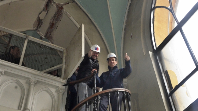 Municipio de Santiago anunció restauración de simbólica iglesia del Barrio Yungay