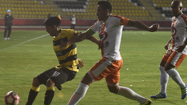 Coquimbo Unido venció con lo justo a Cobresal por la Primera B