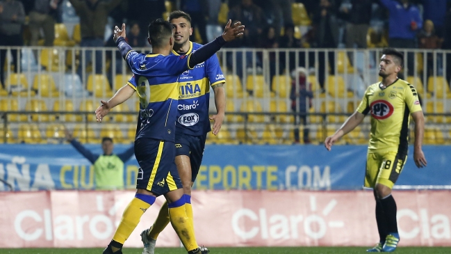 Everton apabulló a San Luis y trepó hasta lo más alto del Transición