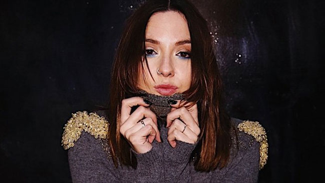 Kel Calderón recibió lluvia de críticas por su último look en 