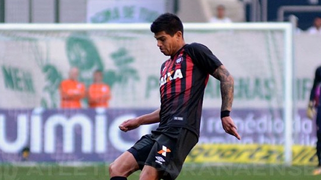 Esteban Pavez se ganó particular apodo por su buen comienzo en el fútbol brasileño