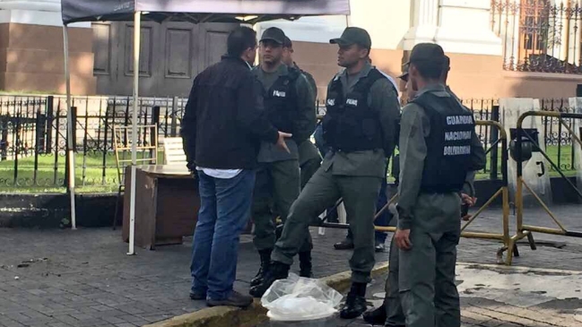 Militares impiden el paso de diputados opositores al Parlamento venezolano