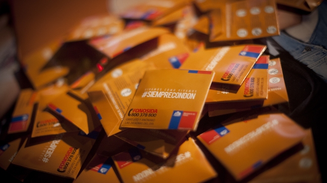 AcciónGay rechaza venta de test rápido de VIH en farmacias