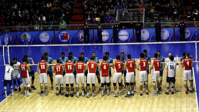 Chile y Argentina definen el primer puesto del Grupo B del Sudamericano de vóleibol