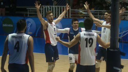   El triunfo de Chile ante Uruguay por el Grupo B del Sudamericano de vóleibol 