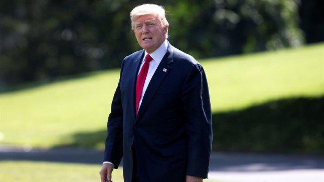 Trump culpó a líder republicano de Senado del fracaso de reforma de salud