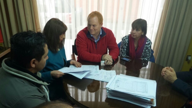 Rojo Edwards juntó firmas para candidatura senatorial por La Araucanía