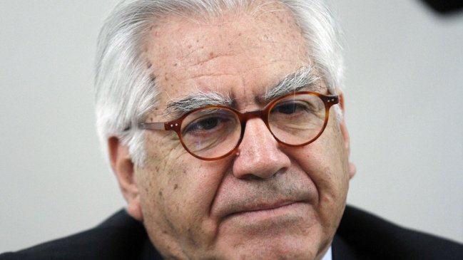 Partido de la selección chilena complica interpelación a ministro del Interior